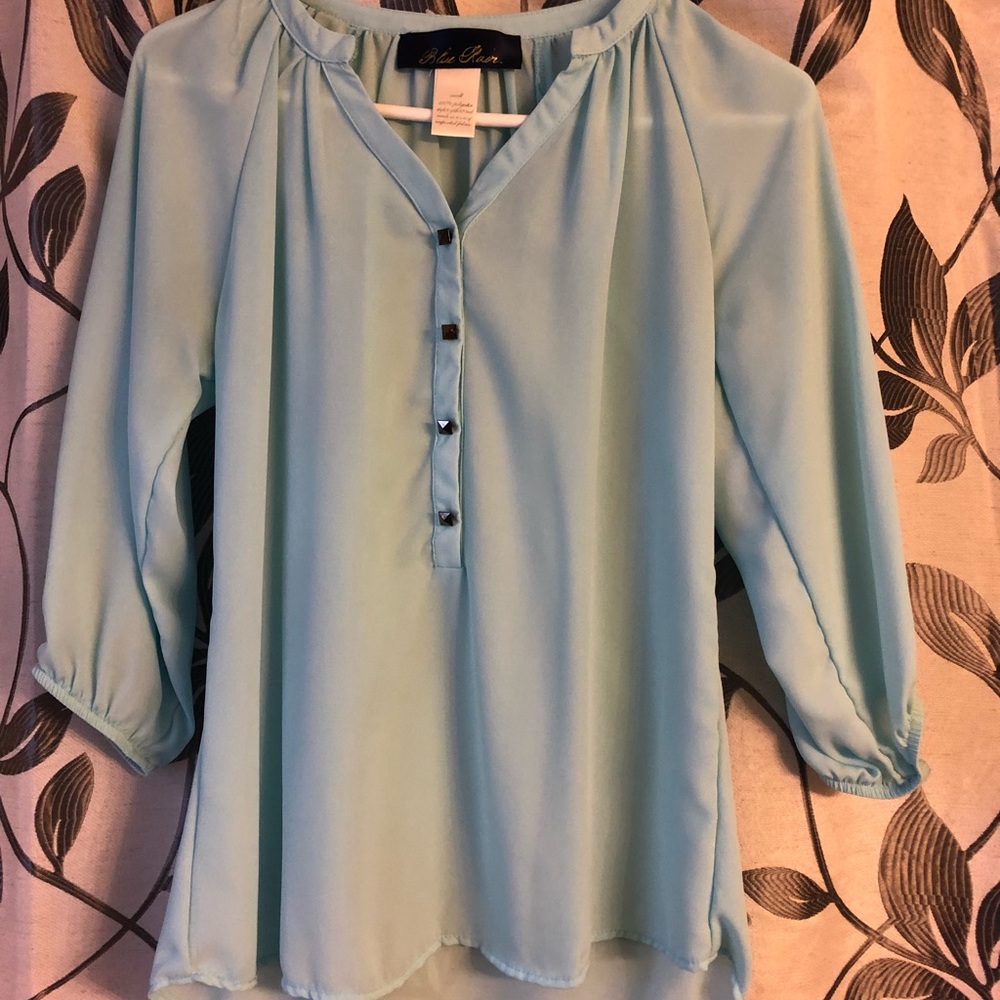 Beautiful blue top